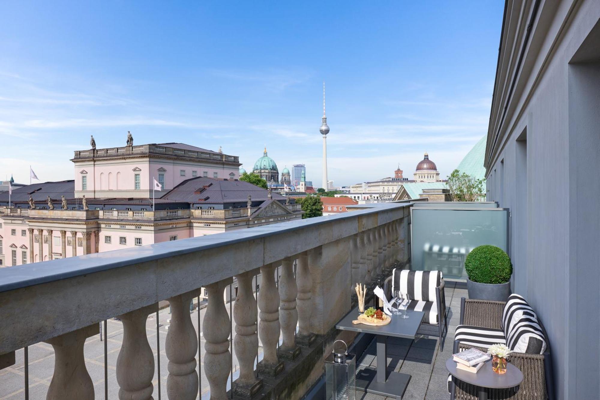 Rocco Forte Hotel De Rome Berlín Exterior foto