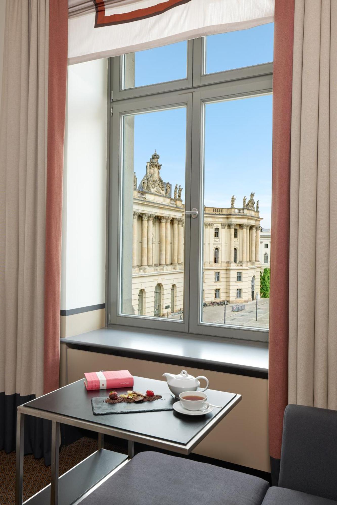 Rocco Forte Hotel De Rome Berlín Exterior foto